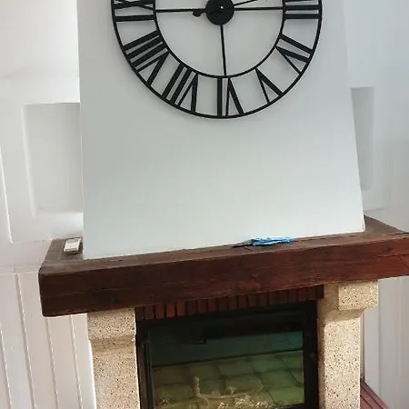 Apartment Maison Et D'anatole France Proche Centre-ville, Universite - Chu, Patinoire Et Futuroscope Poitiers