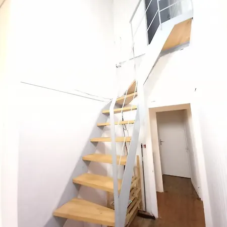 Apartment Maison Et D'anatole France Proche Centre-ville, Universite - Chu, Patinoire Et Futuroscope Poitiers