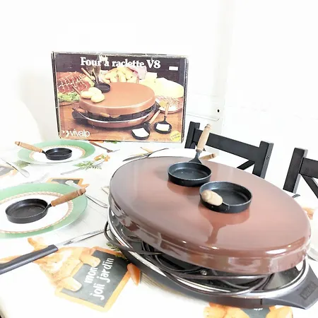 Apartment Maison Et D'anatole France Proche Centre-ville, Universite - Chu, Patinoire Et Futuroscope Poitiers