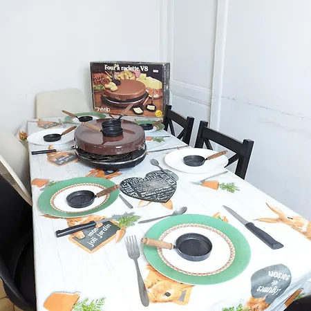 아파트 Maison Et D'anatole France Proche Centre-ville, Universite - Chu, Patinoire Et Futuroscope