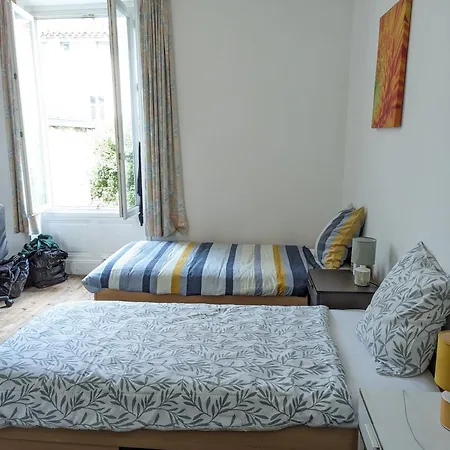 Διαμέρισμα Maison Et D'anatole France Proche Centre-ville, Universite - Chu, Patinoire Et Futuroscope Πουατιέ