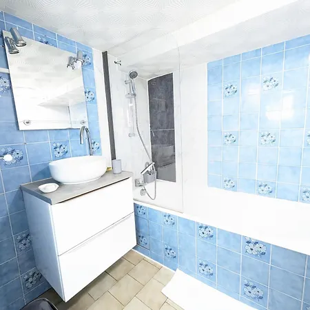 Maison Et D'anatole France Proche Centre-ville, Universite - Chu, Patinoire Et Futuroscope Apartment Poitiers